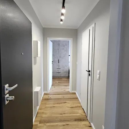 Apartament Bulgarska 59 - Sypialnia I Salon - 40M2 - Self Check In 24H Poznan Exterior photo